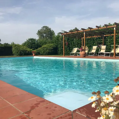Podere Elga Tatil Evi *